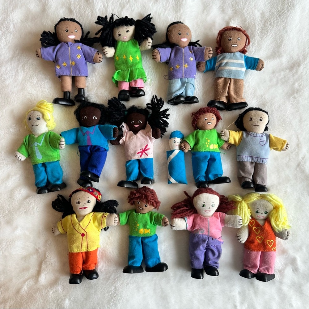 Lakeshore Learning Dollhouse Plush Figures Family Dolls Vintage Set of 13